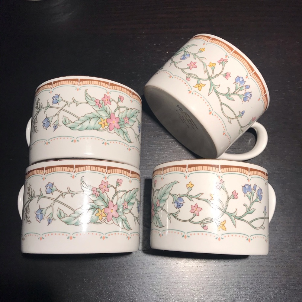Floral Tea Cups Farberware Wellesley Fine China  Coffee Cups 4245 Cottagecore